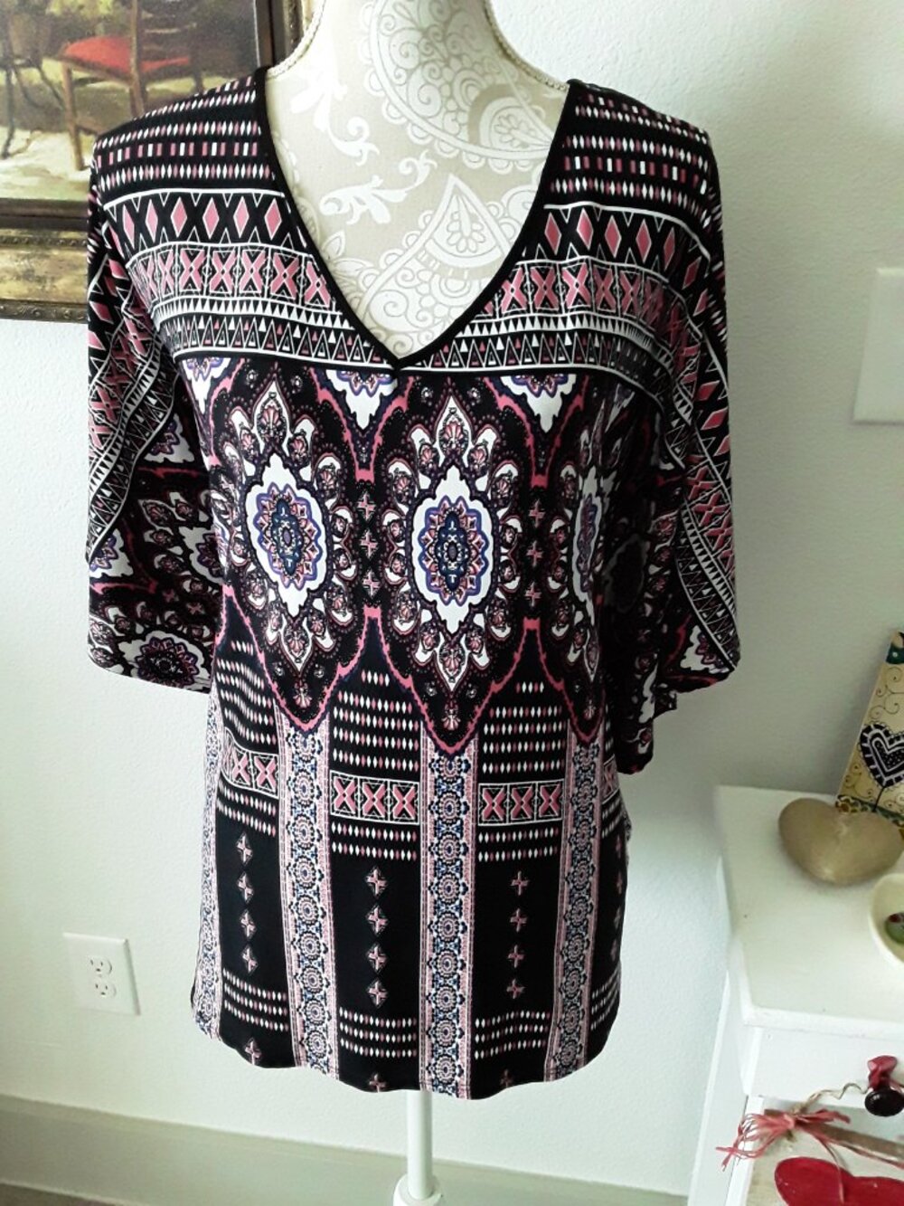 Front of Closet colorful flutter sleeve tunic size 1X